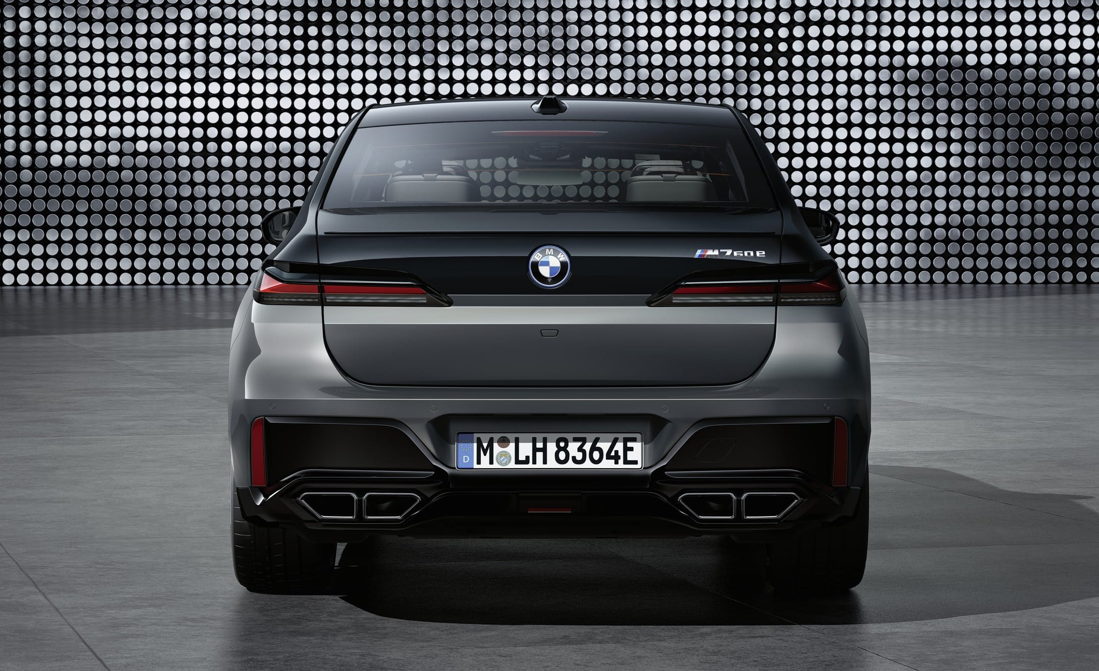 BMW M760e xDrive
