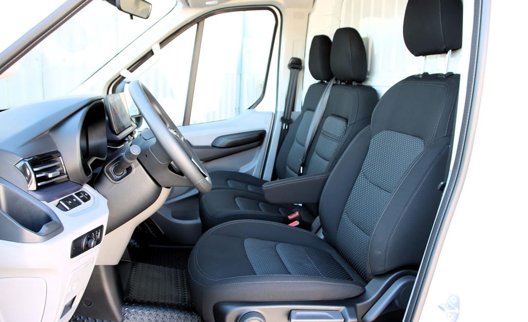 Maxus Deliver 9