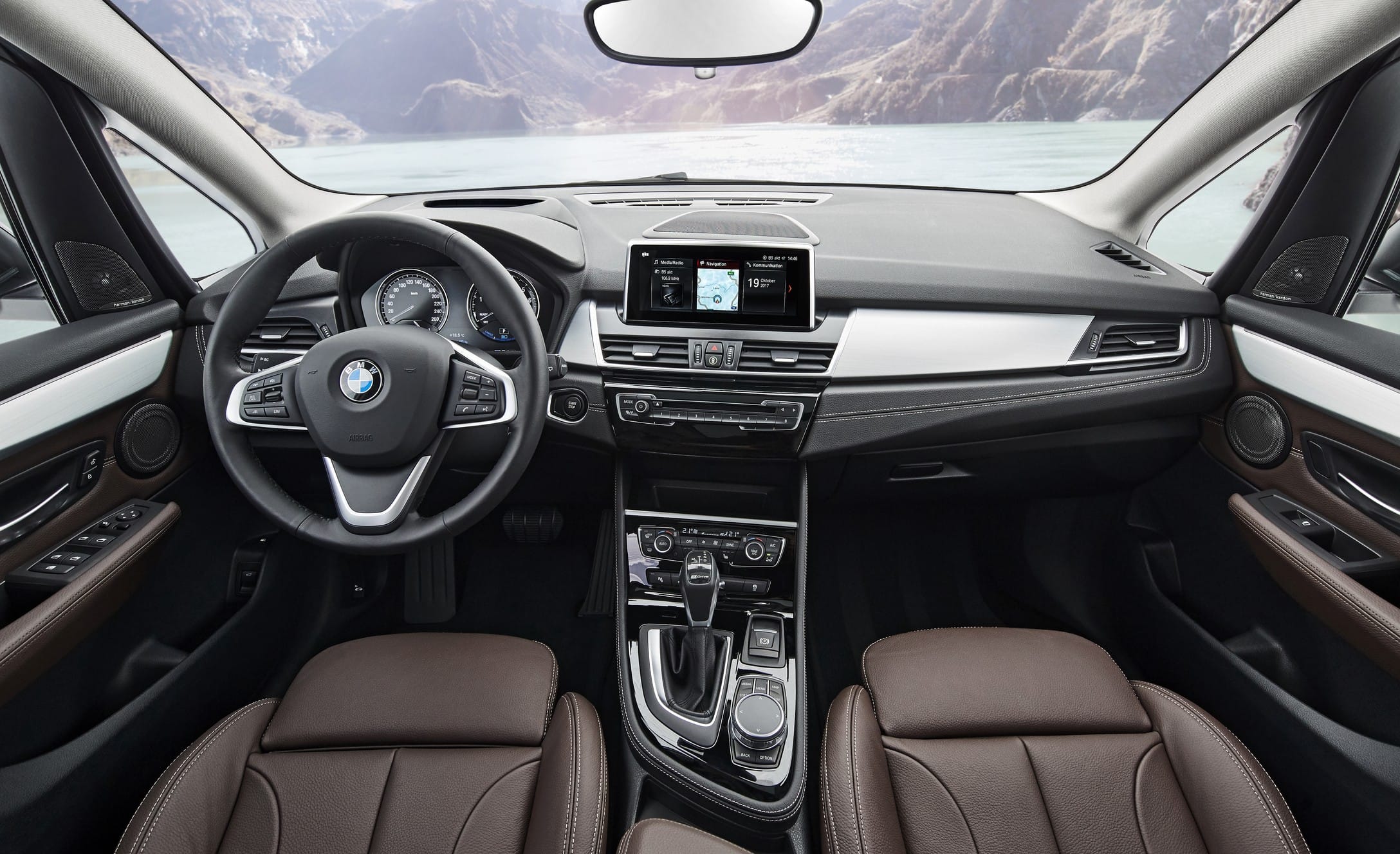 BMW 225e xDrive Active Tourer