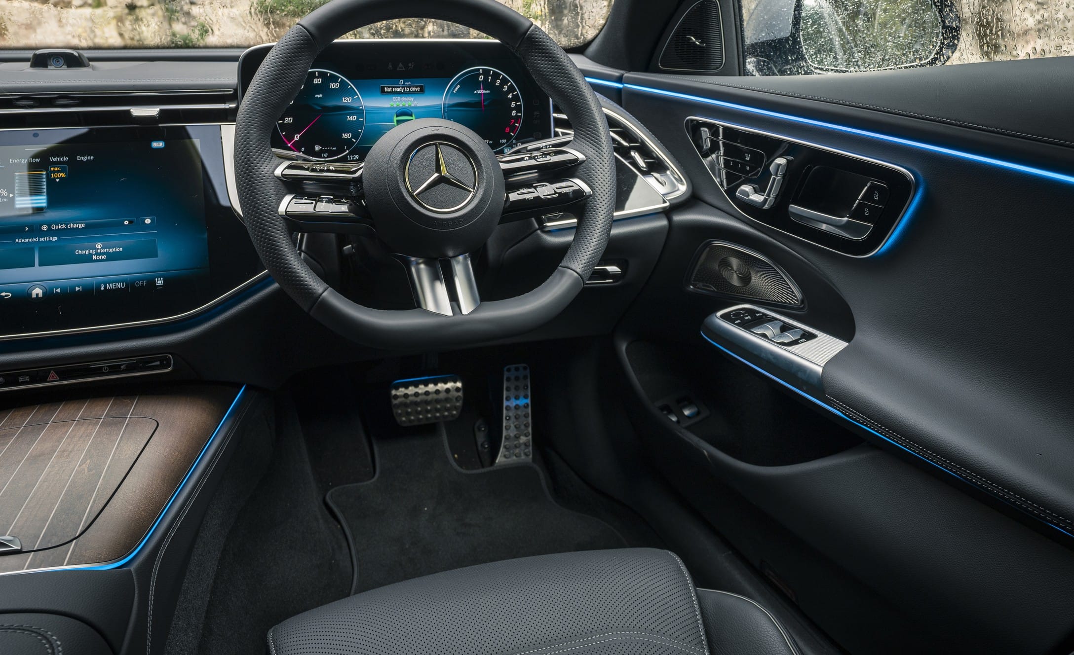Mercedes-Benz E 300de AMG line +