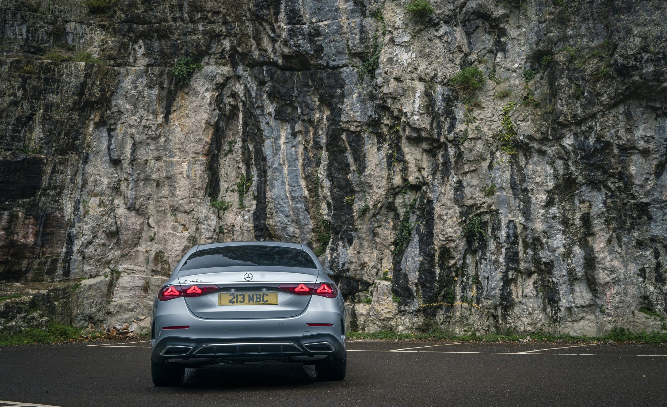 Mercedes-Benz E 300de AMG line +