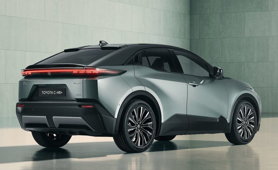 Toyota C-HR+ 77 kWh AWD Collection Performance AWD 77 kWh | 343 hp
