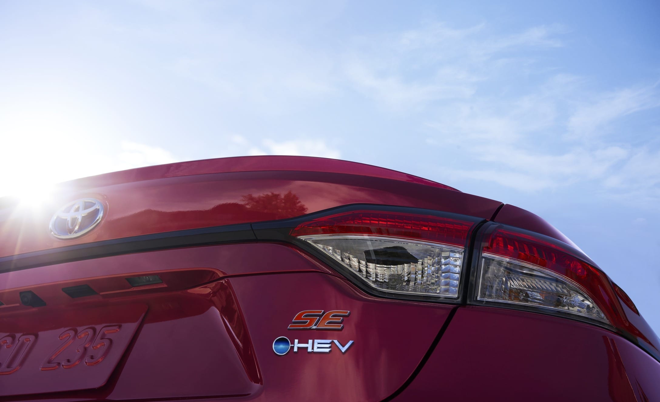 Toyota Corolla Hybrid 2.0L 178 hp