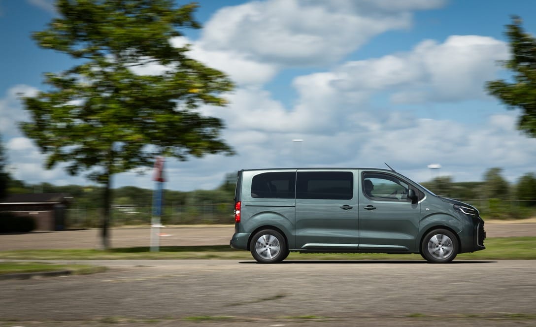 Toyota PROACE Verso Electric Medium 50 kWh Dynamic